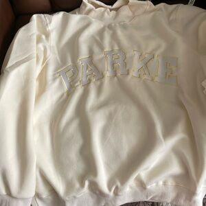 New sweatshirt size medium to large